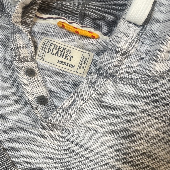 Free Planet Gray and White Knit Hoodie - Picture 5 of 9